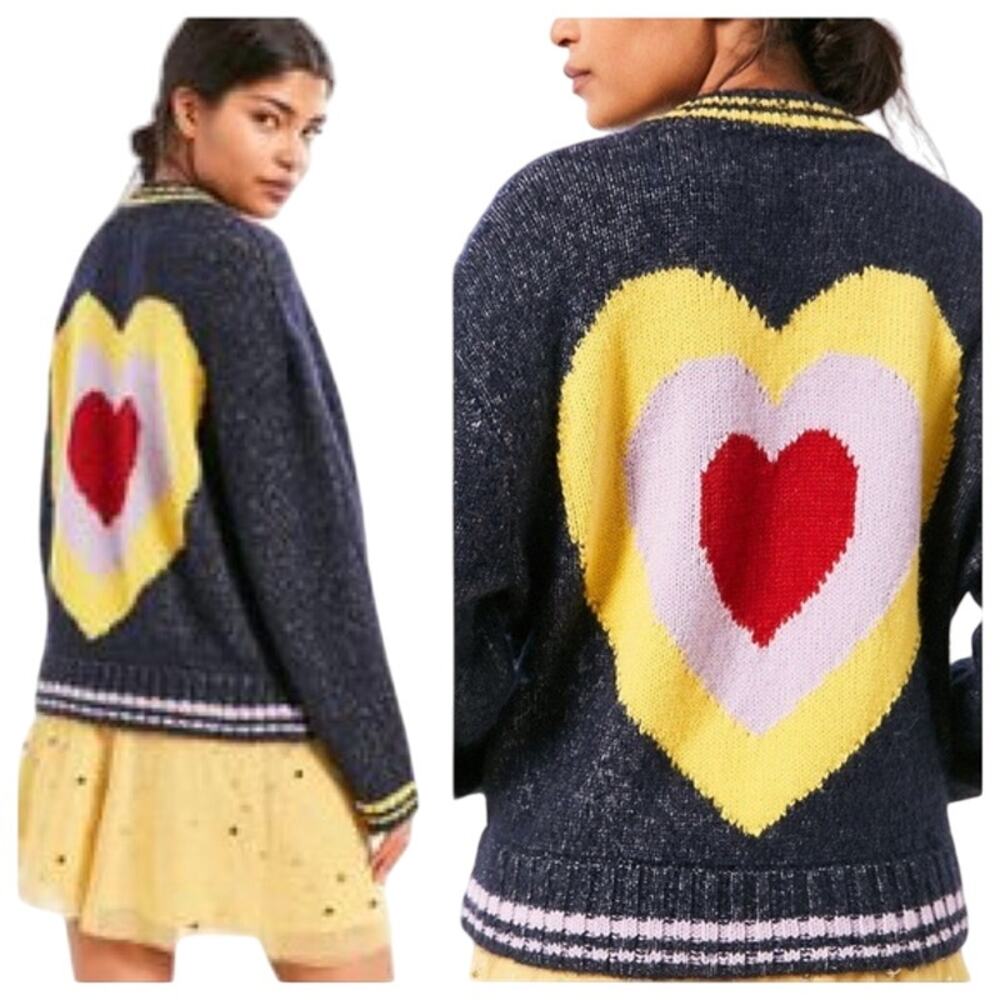 Urban Outfitters‎ Ecoté Small Full Zip Bomber Sweater Large Heart Design on Back